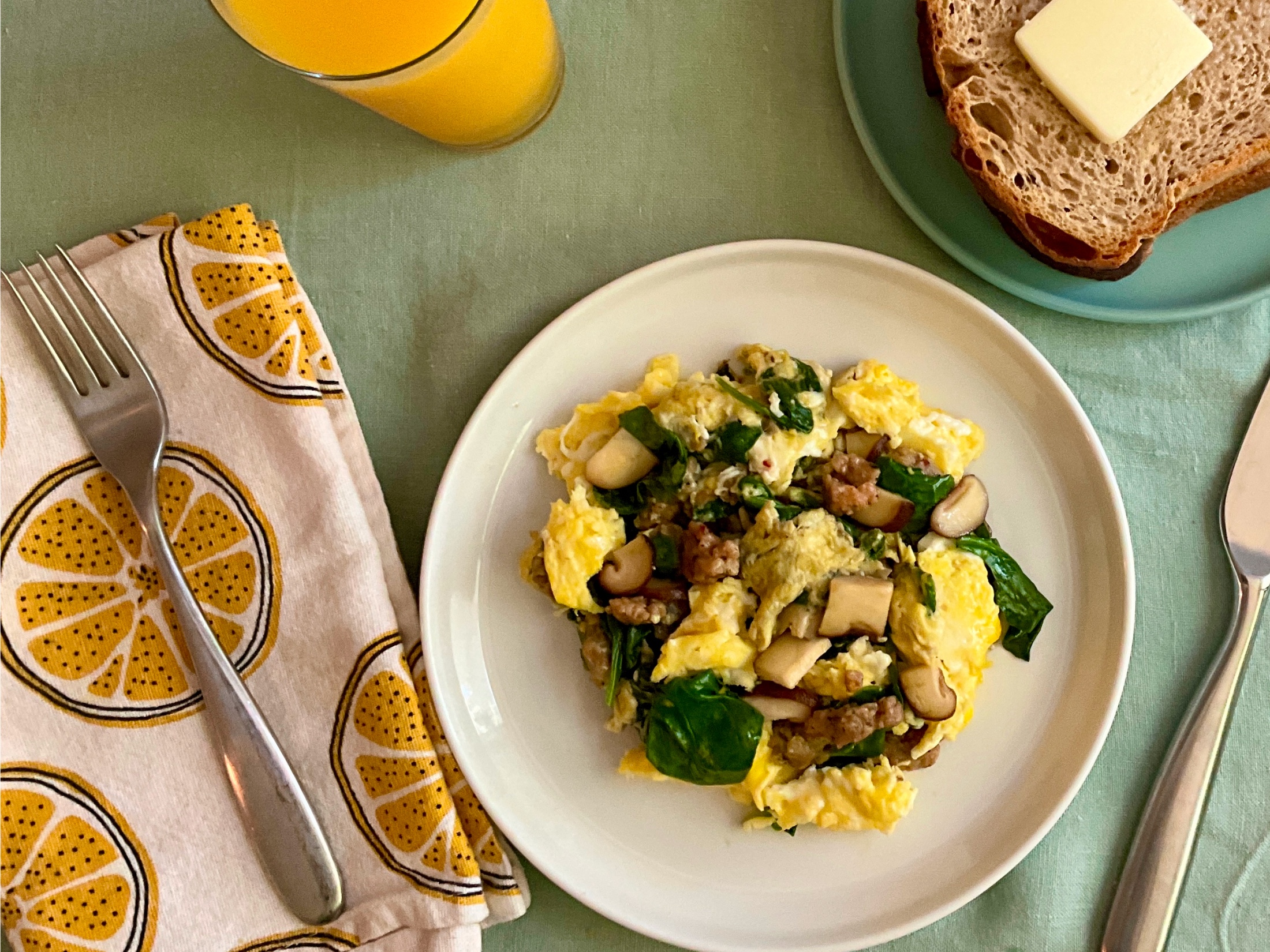 soy-sausage-spinach-mushroom-scramble